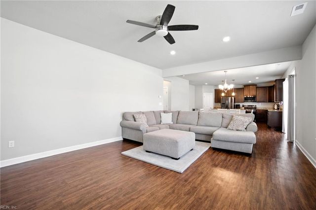224 McCormick DR, Suffolk, VA 23434