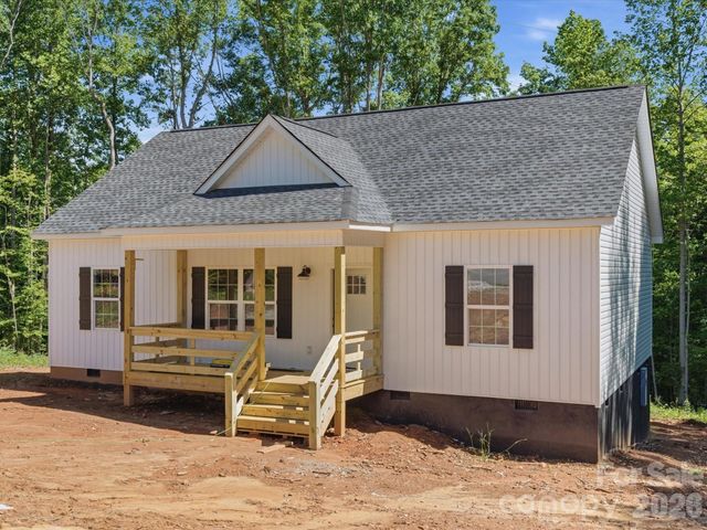 1222 Woodpecker Drive, Clover, SC 29710