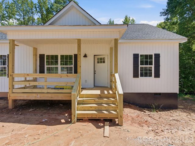 1222 Woodpecker Drive, Clover, SC 29710