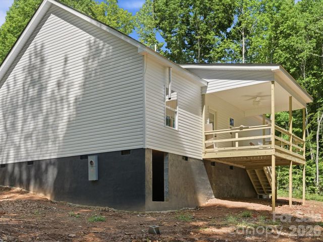 1222 Woodpecker Drive, Clover, SC 29710