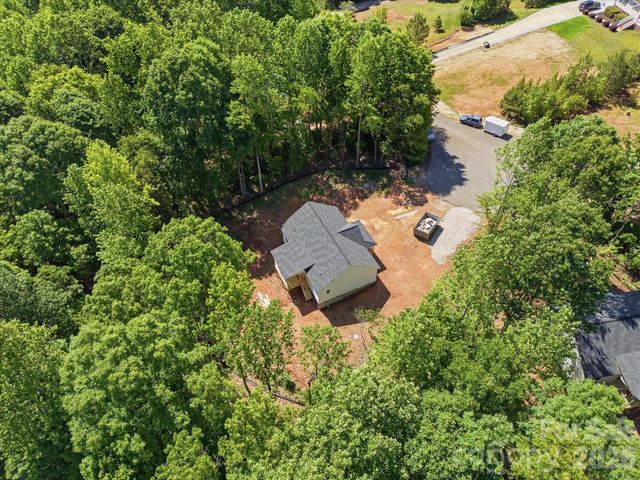 1222 Woodpecker Drive, Clover, SC 29710