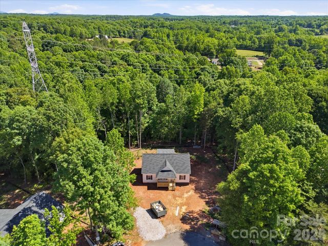 1222 Woodpecker Drive, Clover, SC 29710