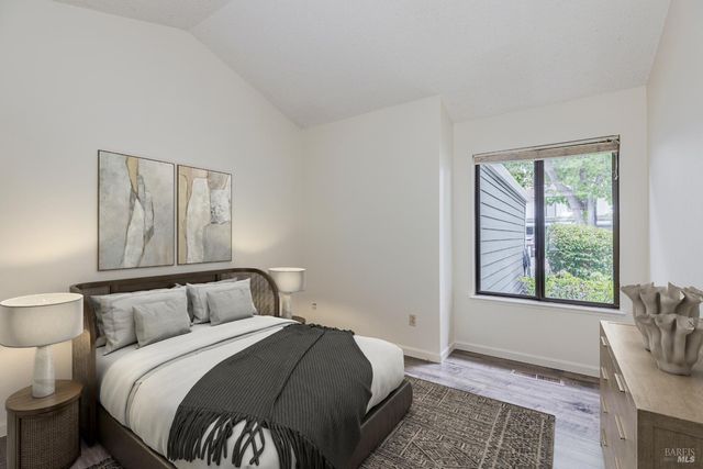 601 Marylyn Cir, Petaluma, CA 94954