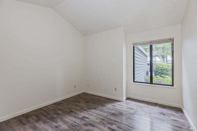 601 Marylyn Cir, Petaluma, CA 94954