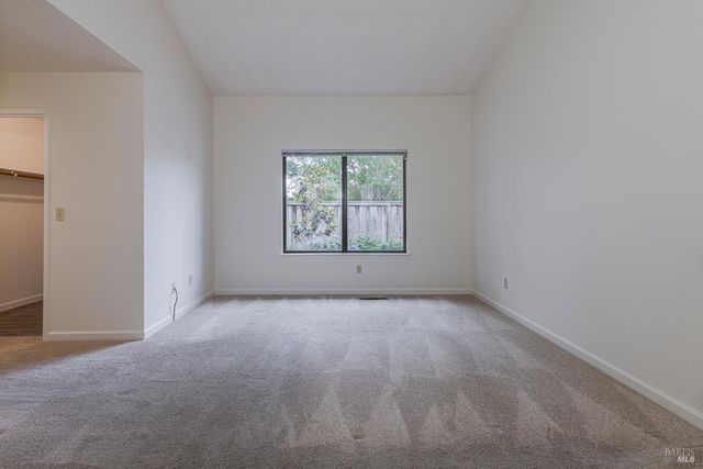 601 Marylyn Cir, Petaluma, CA 94954