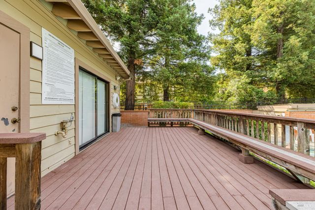 601 Marylyn Cir, Petaluma, CA 94954