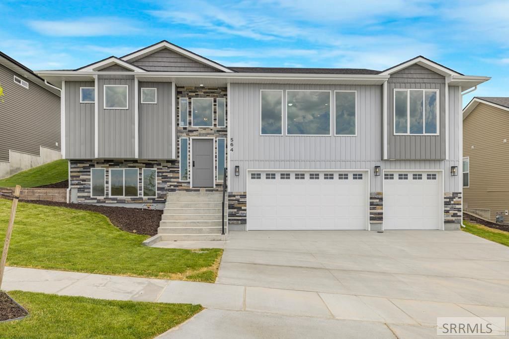 Image 2 of property listing at 564 Vista Drive, Pocatello, ID 83201
