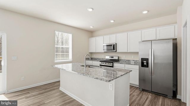 141 LIVINGWOOD CT, Fredericksburg, VA 22405