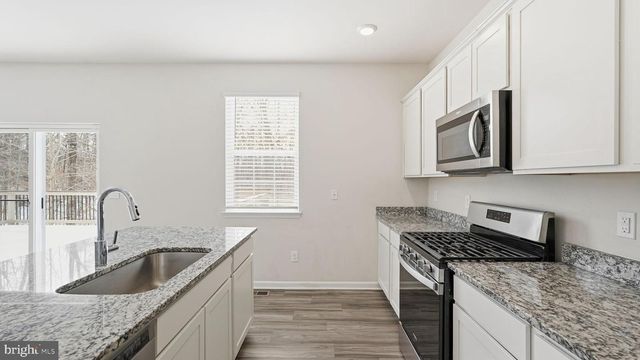 141 LIVINGWOOD CT, Fredericksburg, VA 22405