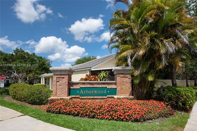 9317 Arborwood Circle, Davie, FL 33328