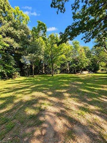 321 NEW Street, High Point, NC 27260