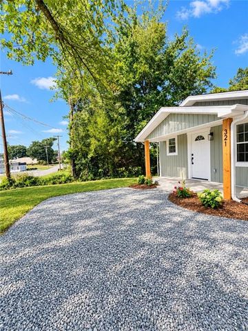 321 NEW Street, High Point, NC 27260