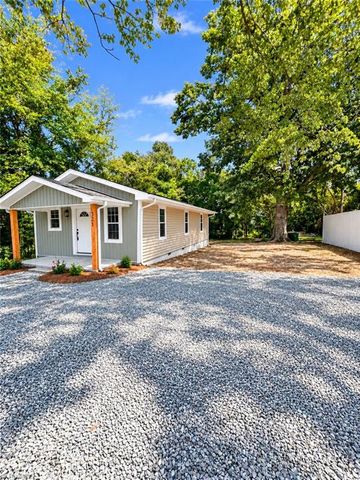 321 NEW Street, High Point, NC 27260
