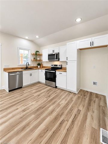 321 NEW Street, High Point, NC 27260