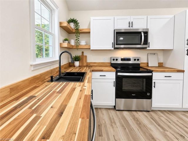 321 NEW Street, High Point, NC 27260
