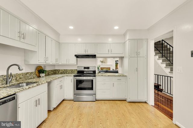 8 SANGAMORE CT, Bethesda, MD 20816