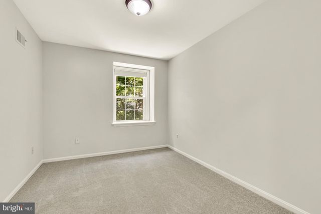 8 SANGAMORE CT, Bethesda, MD 20816