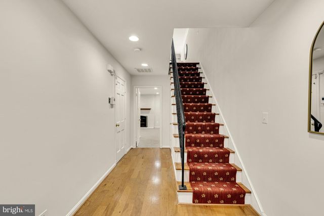 8 SANGAMORE CT, Bethesda, MD 20816
