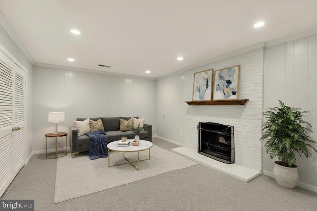 8 SANGAMORE CT, Bethesda, MD 20816