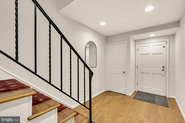 8 SANGAMORE CT, Bethesda, MD 20816