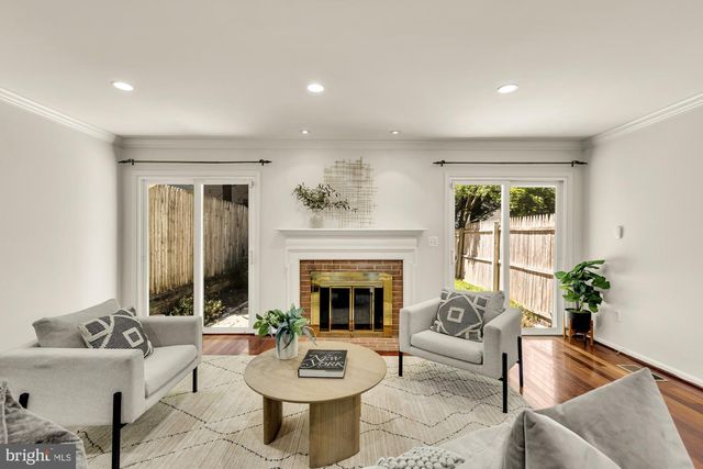 8 SANGAMORE CT, Bethesda, MD 20816