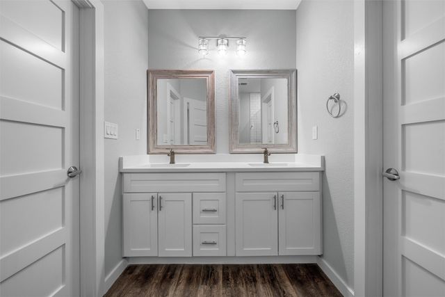 502 David Davis Drive, Mcgregor, TX 76657