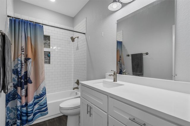 502 David Davis Drive, Mcgregor, TX 76657