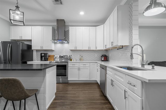 502 David Davis Drive, Mcgregor, TX 76657