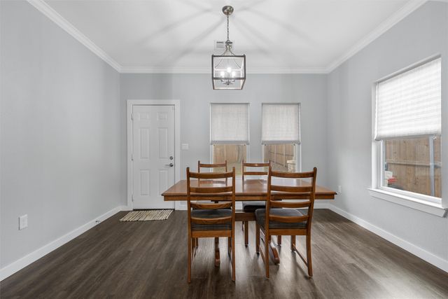 502 David Davis Drive, Mcgregor, TX 76657