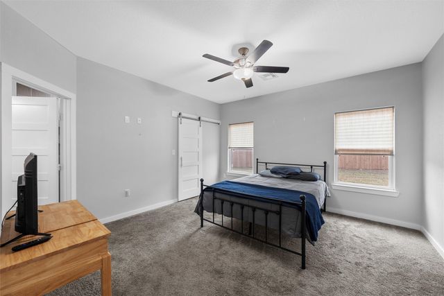 502 David Davis Drive, Mcgregor, TX 76657