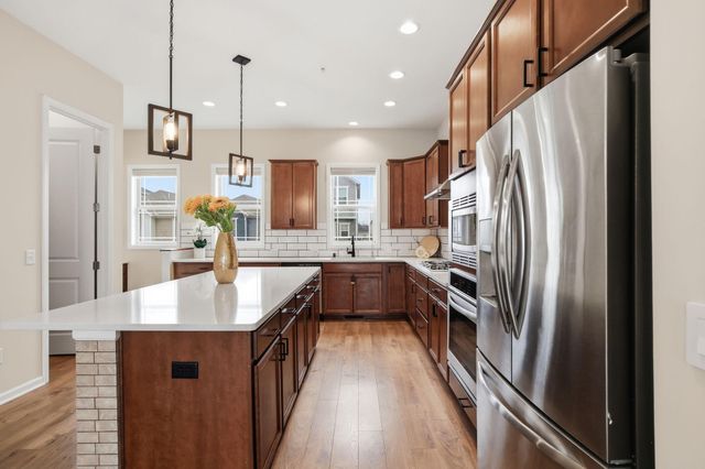 11289 81st Way N, Maple Grove, MN 55369