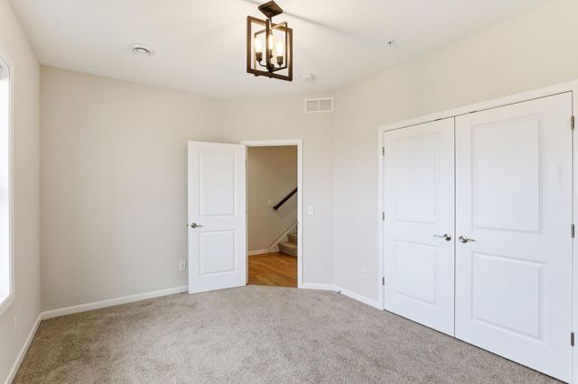 11289 81st Way N, Maple Grove, MN 55369