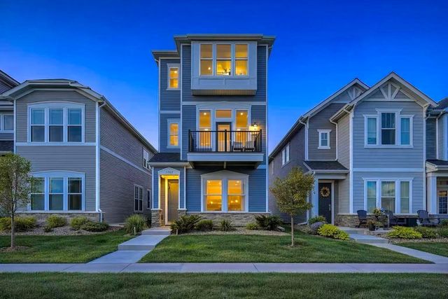 11289 81st Way N, Maple Grove, MN 55369