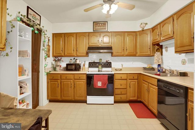 3 ABBEY COURT, Carlisle, PA 17015