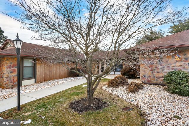 3 ABBEY COURT, Carlisle, PA 17015