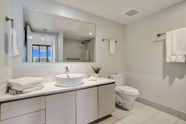 2600 E Hallandale Beach Boulevard T3210, Hallandale Beach, FL 33009