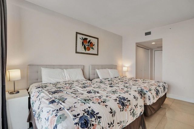 2600 E Hallandale Beach Boulevard T3210, Hallandale Beach, FL 33009