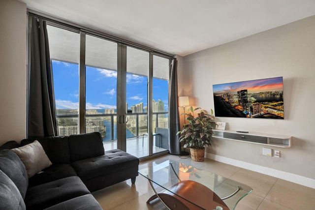 2600 E Hallandale Beach Boulevard T3210, Hallandale Beach, FL 33009