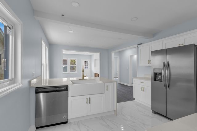 15313 Marshfield Avenue, Harvey, IL 60426