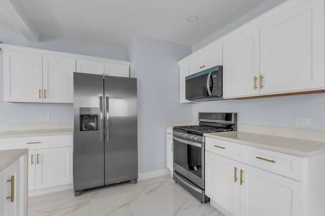 15313 Marshfield Avenue, Harvey, IL 60426