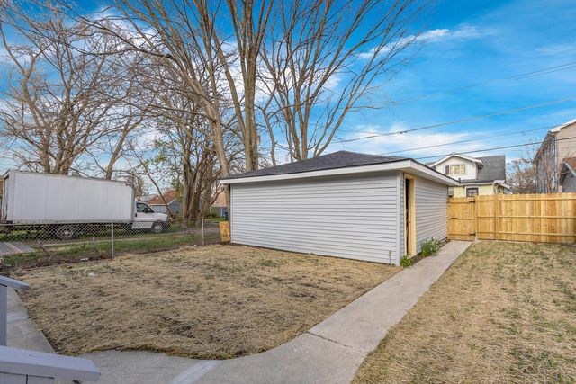 15313 Marshfield Avenue, Harvey, IL 60426