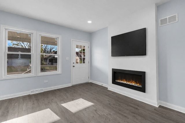 15313 Marshfield Avenue, Harvey, IL 60426