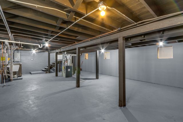 15313 Marshfield Avenue, Harvey, IL 60426