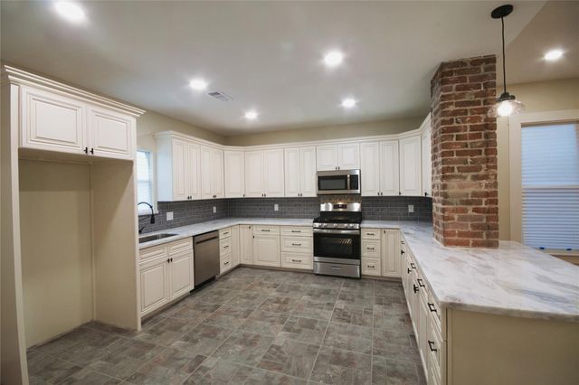 505 Winnie Street, Houston, TX 77009