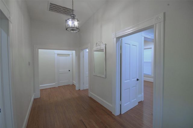 505 Winnie Street, Houston, TX 77009