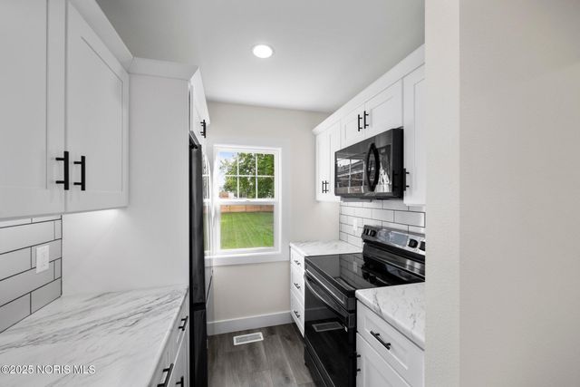 5768 Home Lane, Toledo, OH 43623