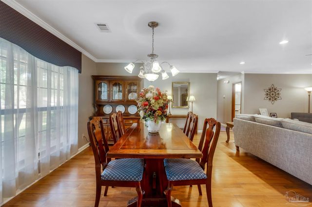 3211 Dunaway Ln, Pensacola, FL 32526