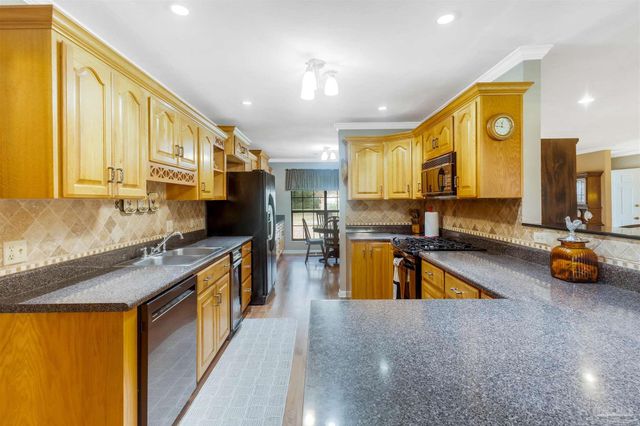 3211 Dunaway Ln, Pensacola, FL 32526