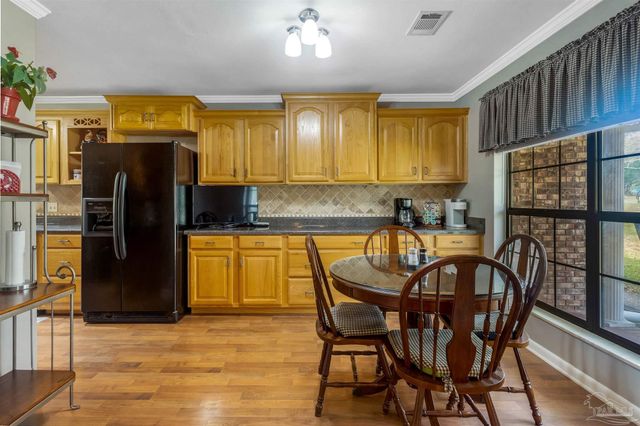 3211 Dunaway Ln, Pensacola, FL 32526