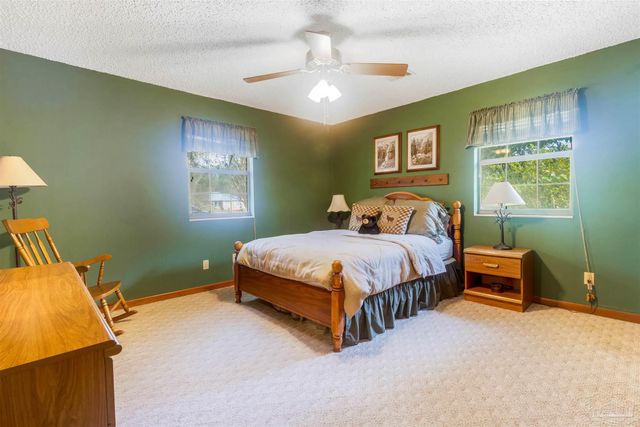 3211 Dunaway Ln, Pensacola, FL 32526